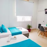 Apto Centro Comodo 3 Piso -- 1